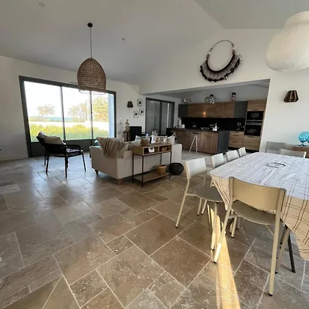 Des Pins Saint-Denis-dʼOléron