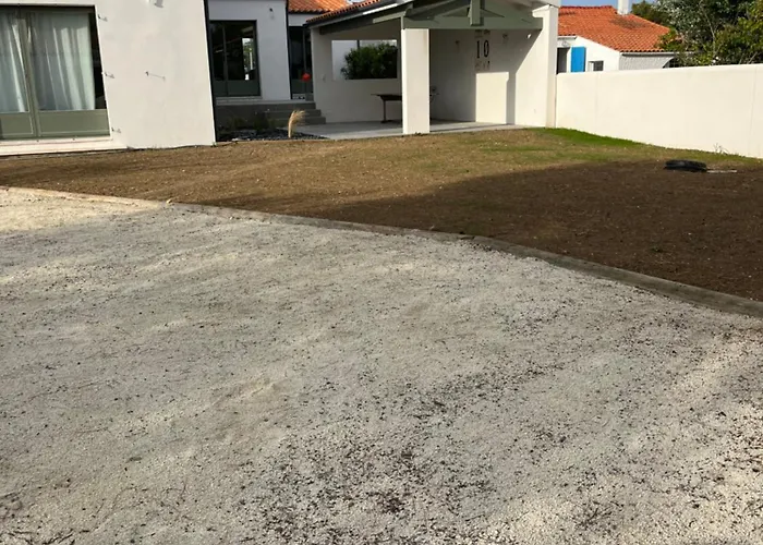 Des Pins * Saint-Denis-dʼOléron